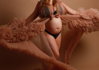 Liverpool Maternity bump photography Peekaboo by Xposure Studios
