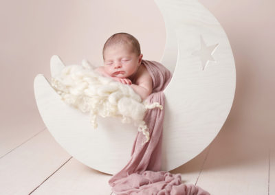 Newborn photoshoot Peekaboo Liverpool pink moon