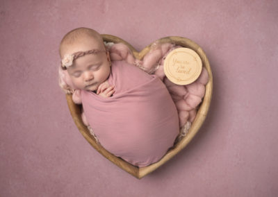 Newborn photoshoot Peekaboo Liverpool oink heart bowl